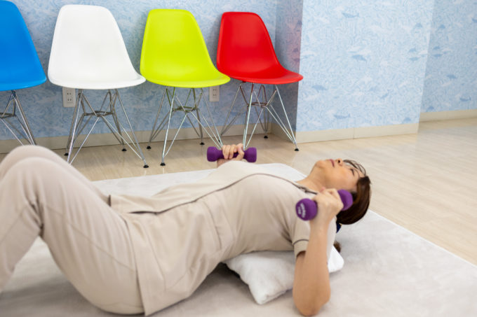 ダンベルプレス